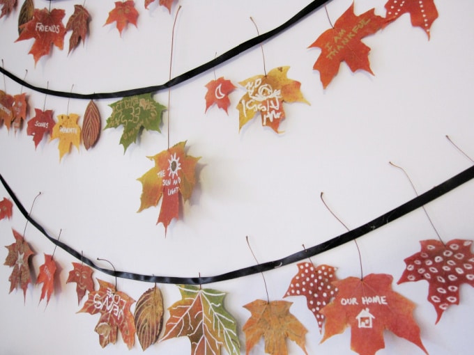 thanksgiving leaf garland