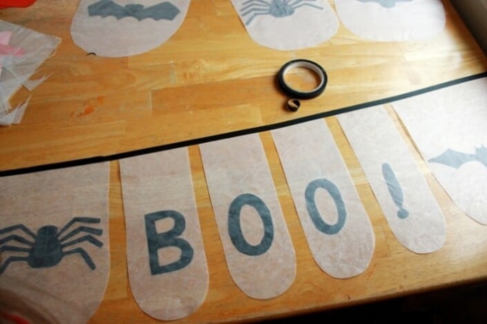 How to Make a Halloween Bunting