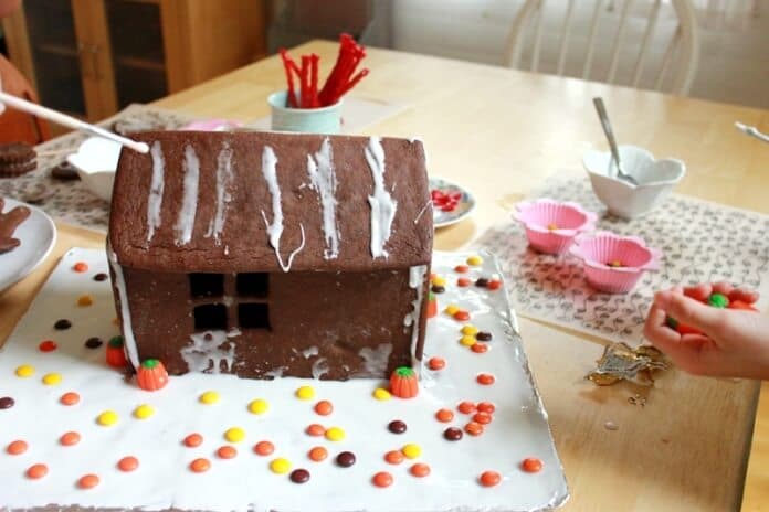 How to Make A Halloween Gingerbread House For Kids – decorating with candy