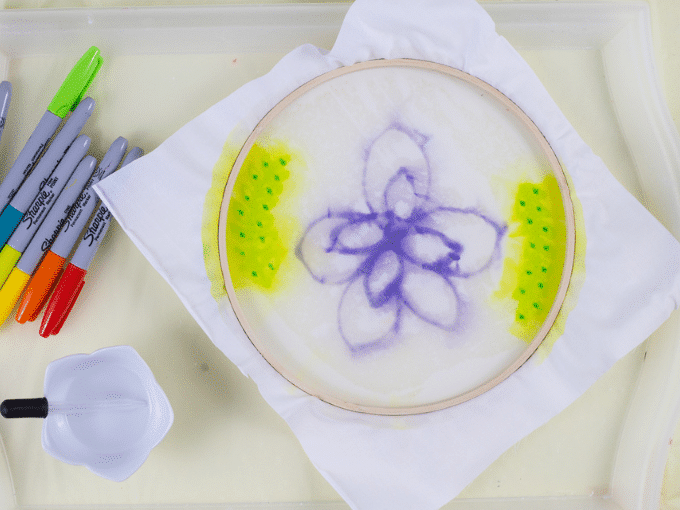 sharpie tie dye flower