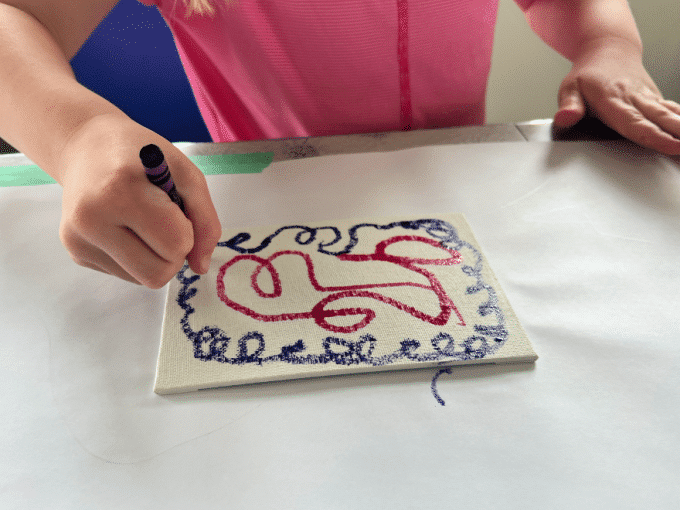 drawing doodles on canvas