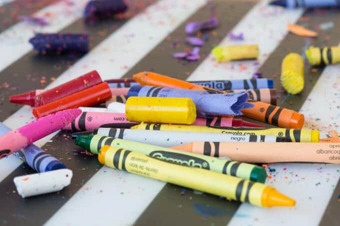 Crayons for melted crayon art
