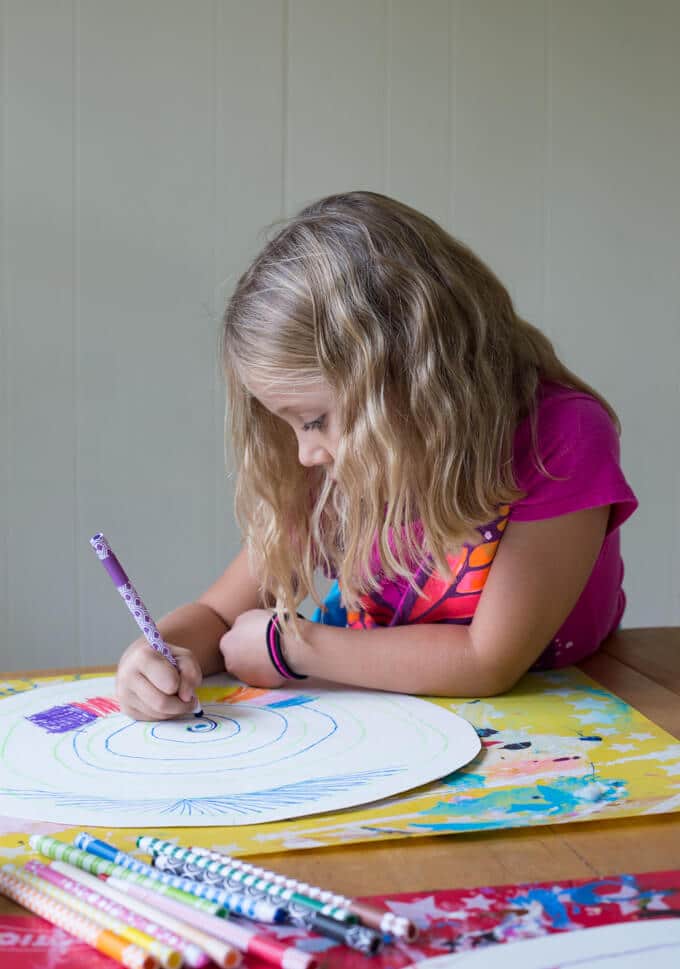Making and Decorating Paper Twirlers