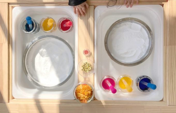 Color mixing with baking soda u0026 vinegar experiment for kids