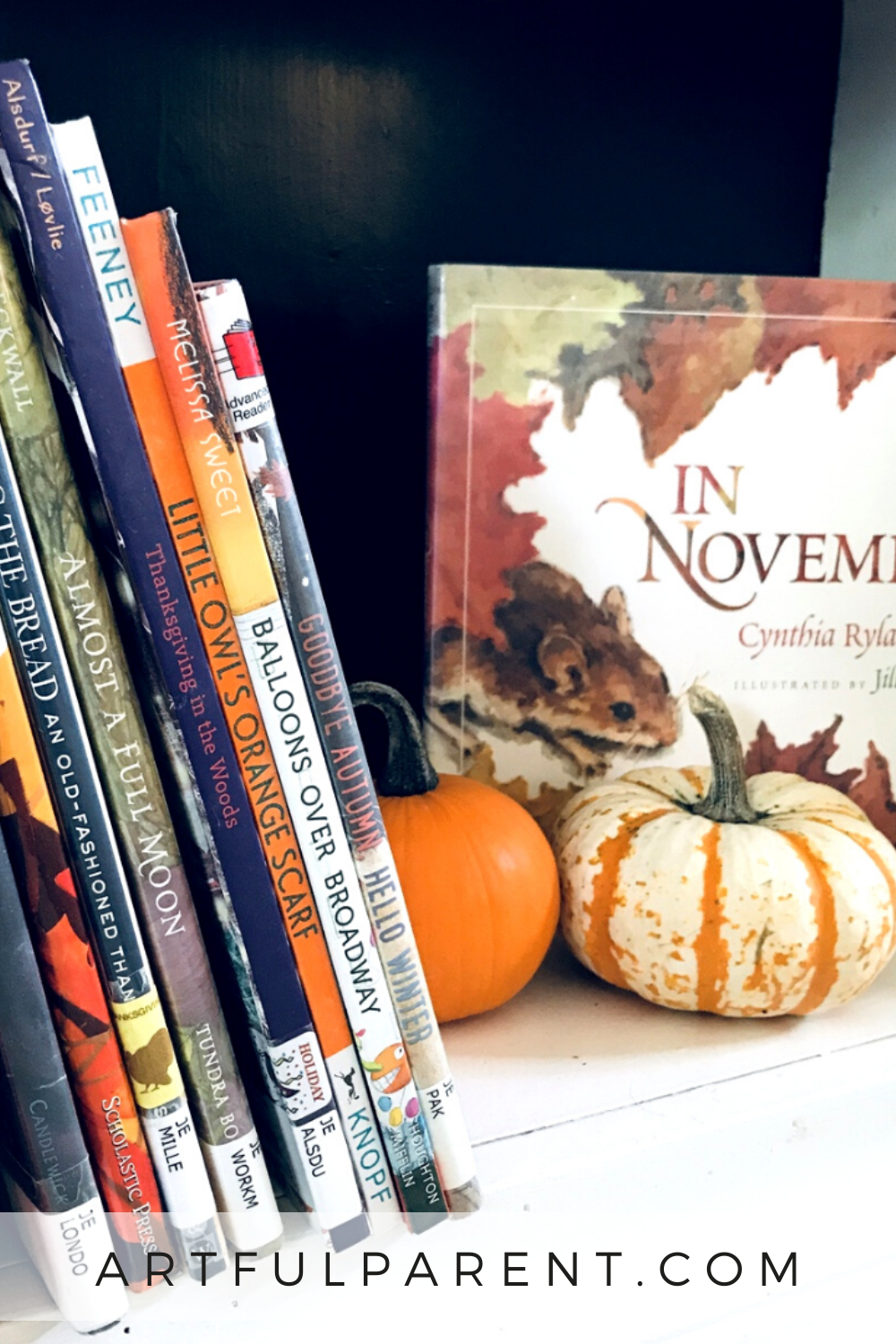 How to Create a Seasonal Home Library for Children