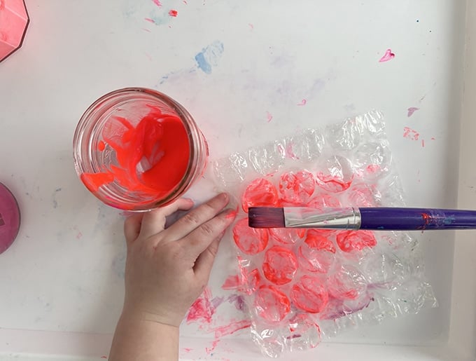 child painting with bubble wrap3