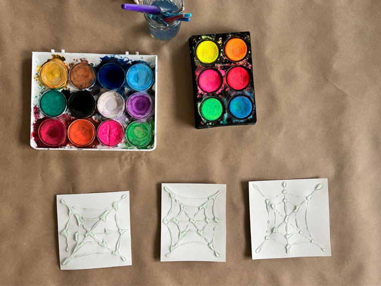 glue spiderwebs materials