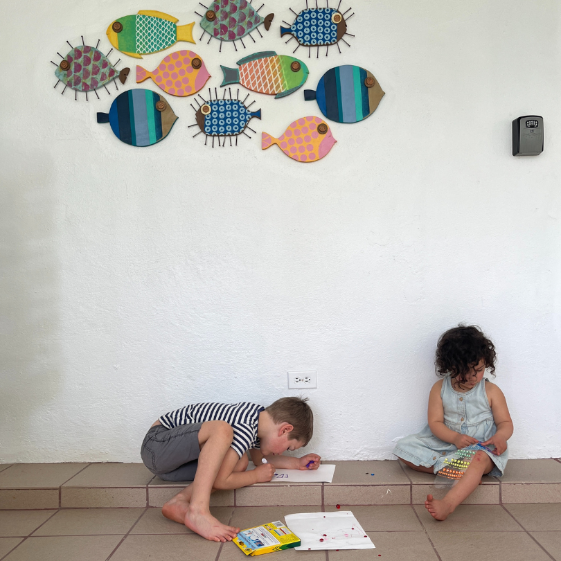 kids doing art