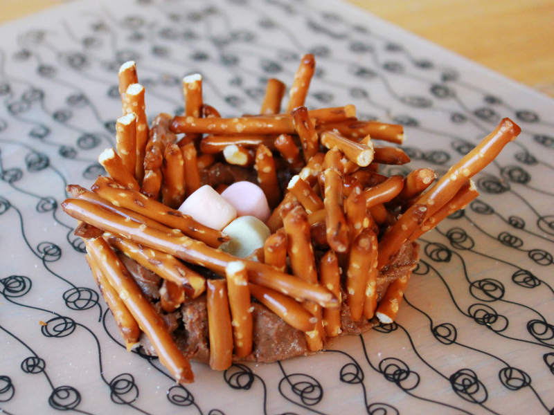 pretzel nest