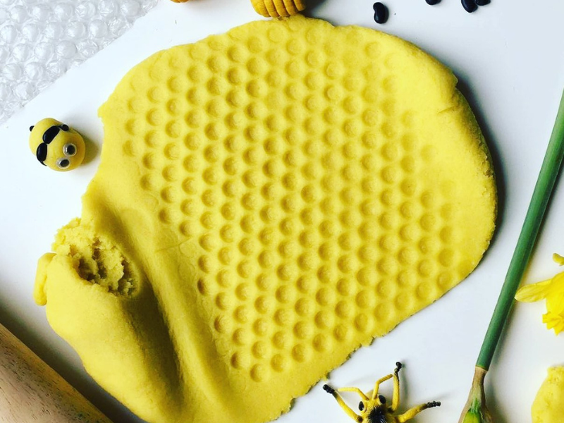 bee playdough