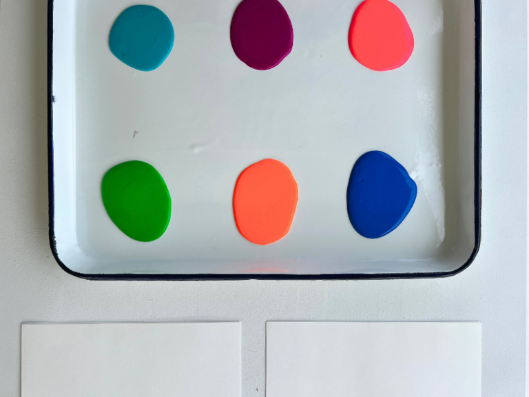 paint on tray
