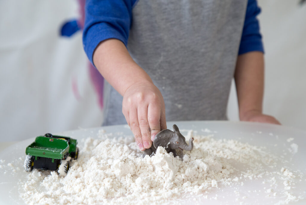 mindfulness activities--sensory bin