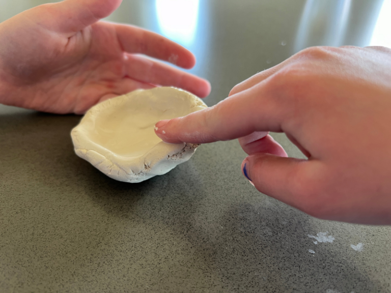 smoothing pinch pot