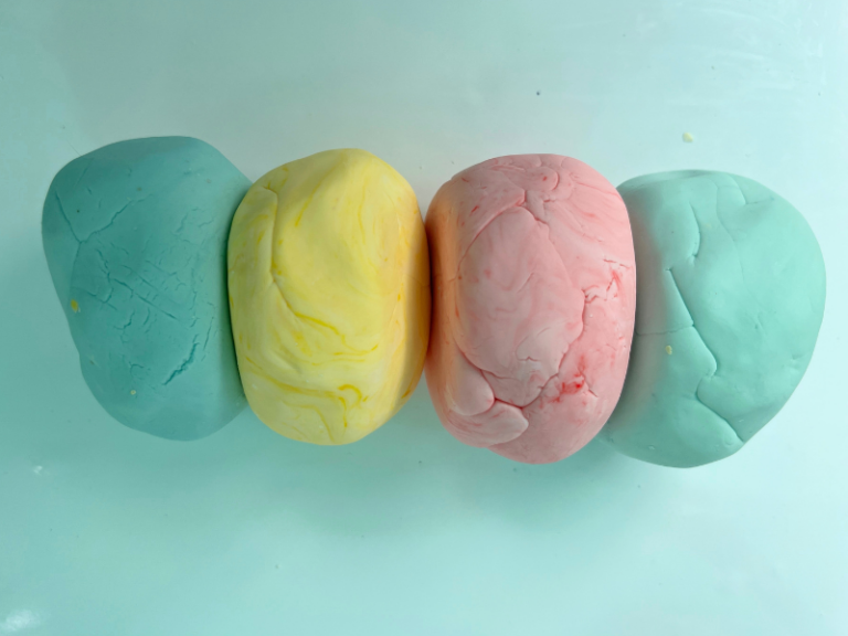 balls of cloud clay