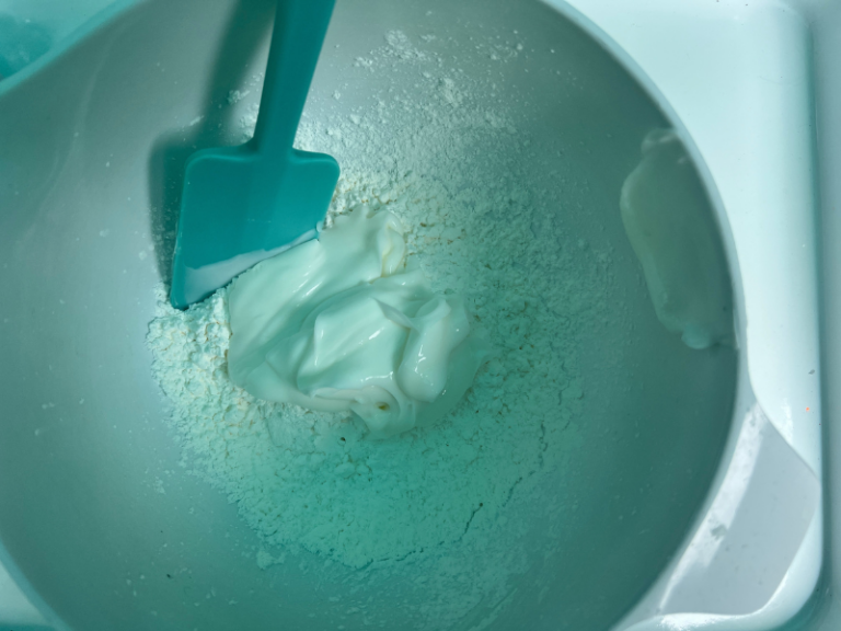cornstarch and conditioner in bowl
