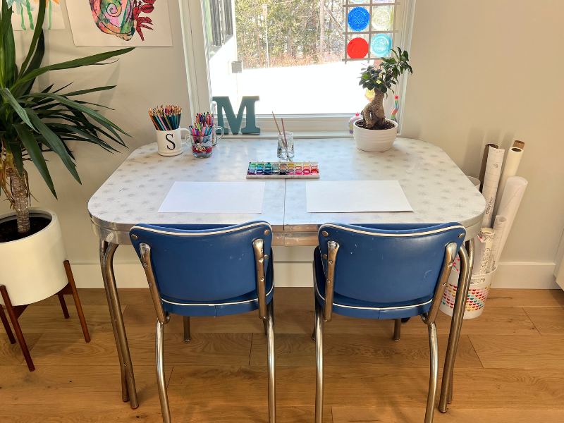 painting table
