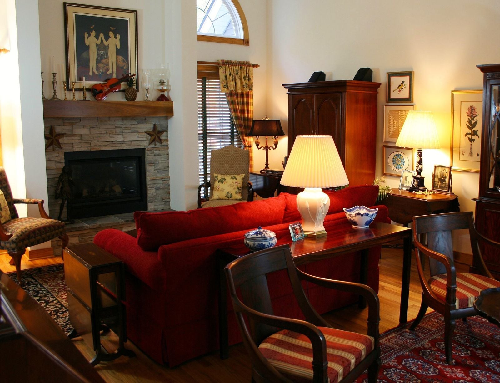 quiet living room lamp