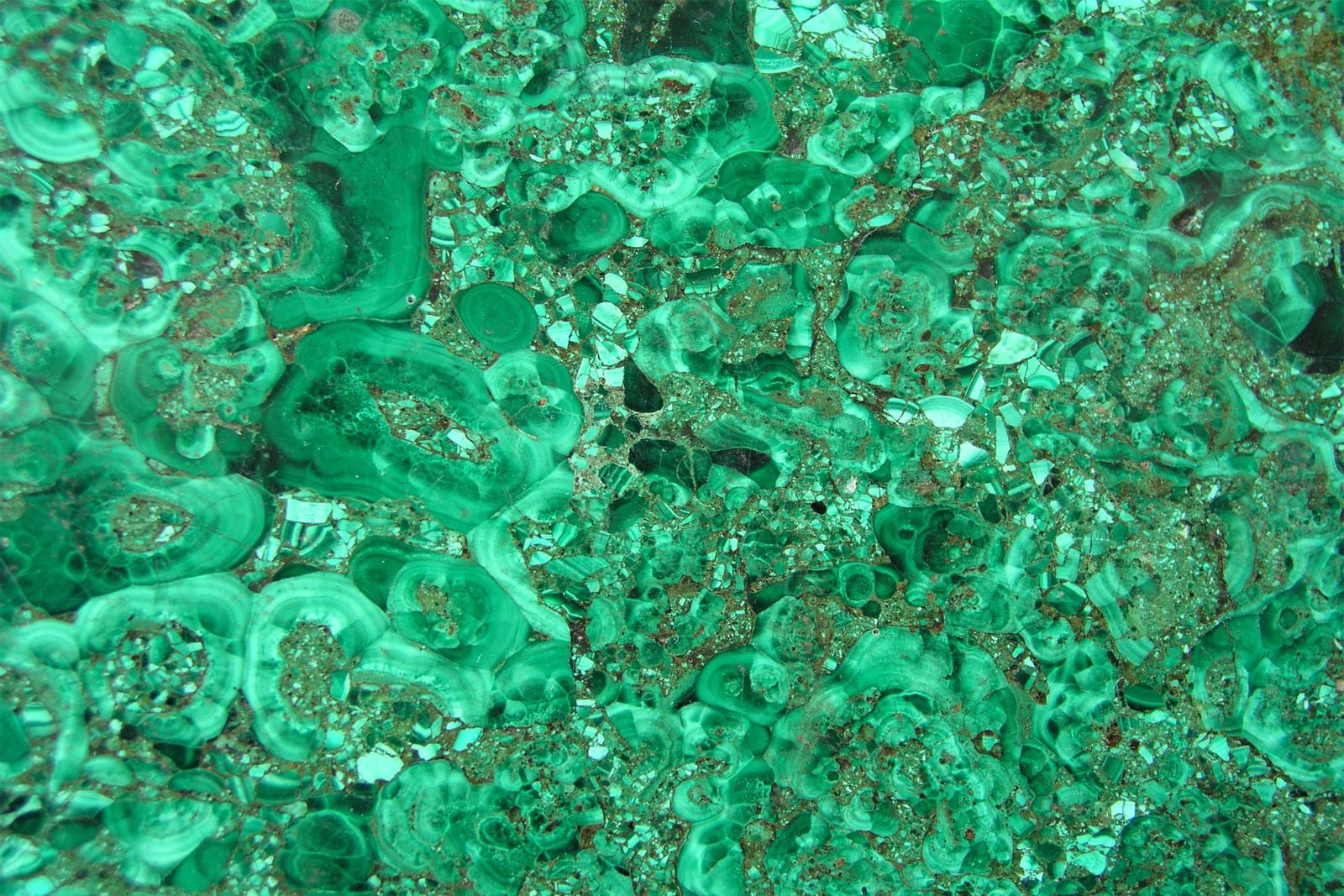 malachite green mineral fragments