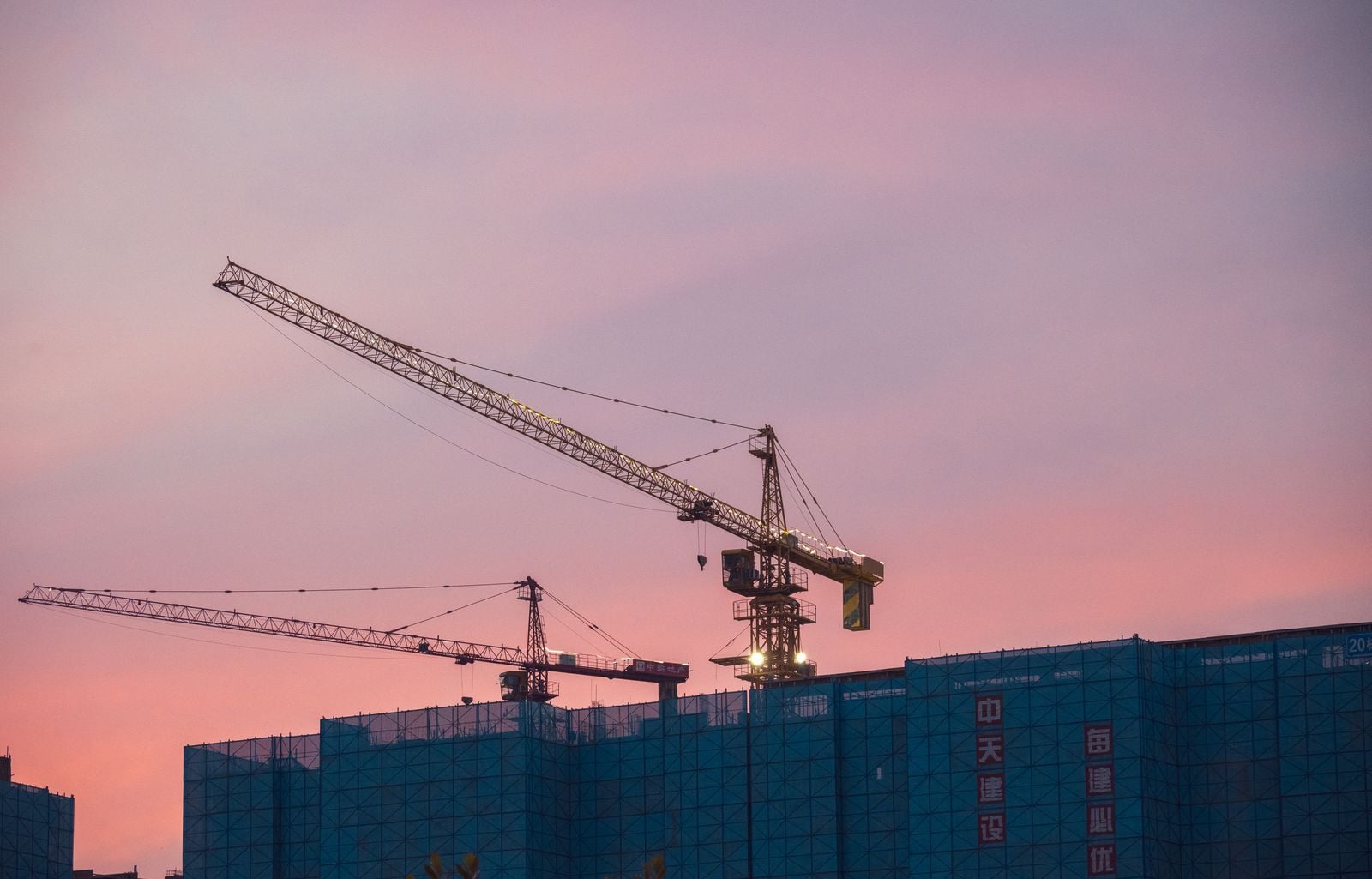 tower crane construction site